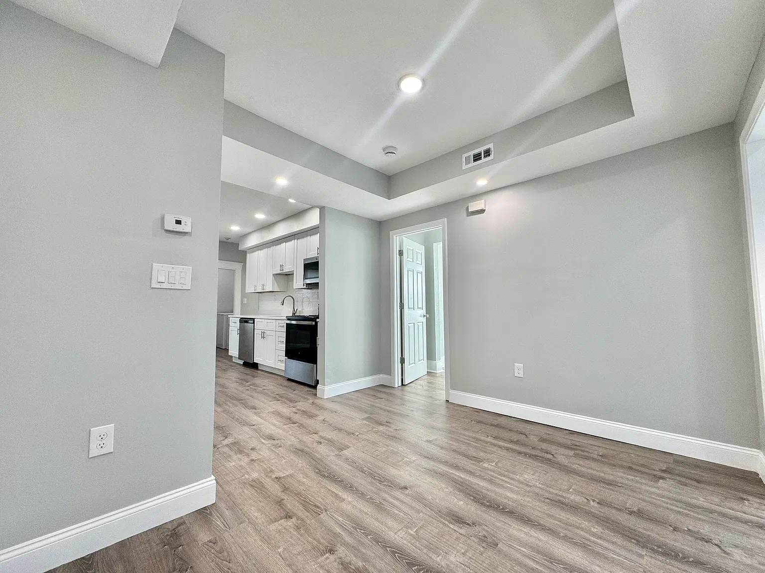 20 Lakewood Street - 3R — Photo 1