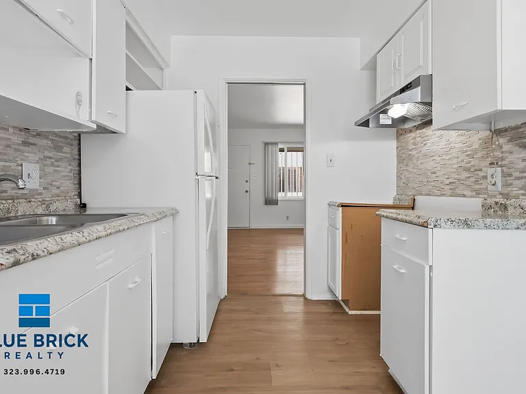 5642 Laurel Canyon Blvd #B — Photo 17