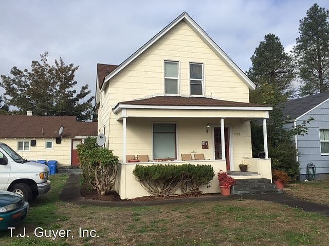 1st image of 303 N Oak St