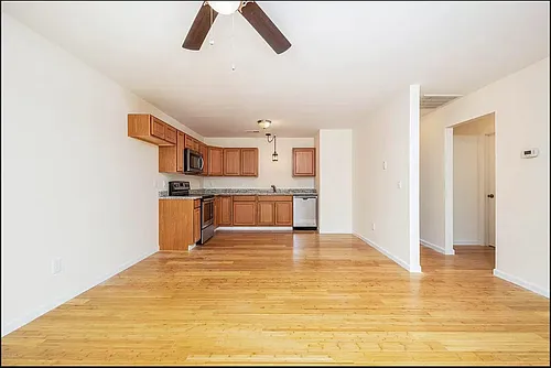 205 Duffy St Photo 1