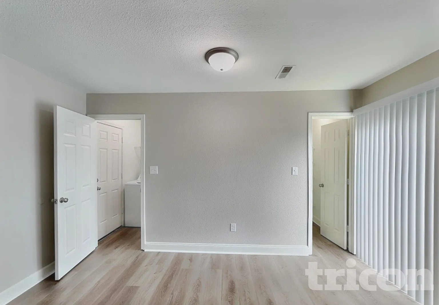11157 Fall Drive Indianapolis IN — Photo 3