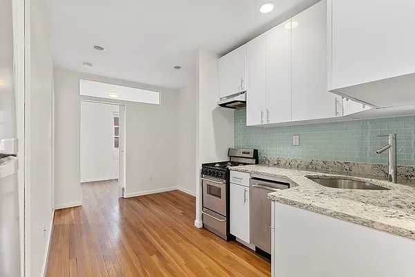 Rented by MNS | media 22