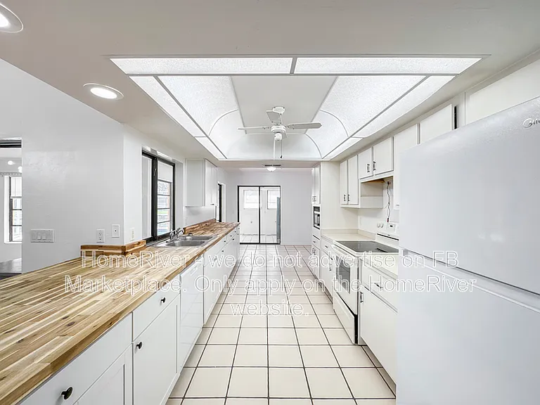 1110 SW 15th Ave — Photo 8