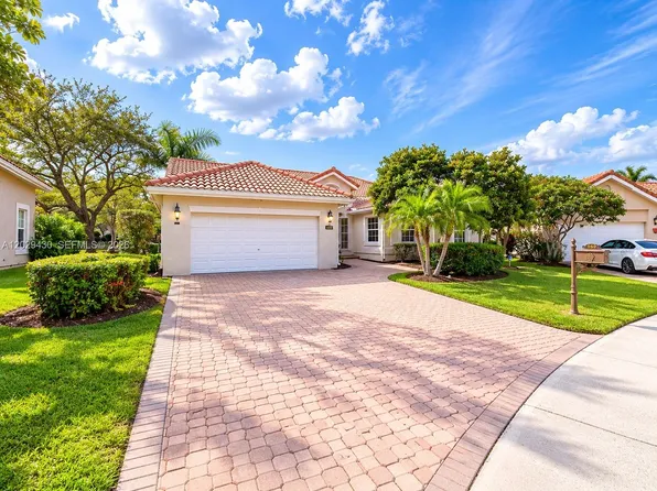 569 Spinnaker, Fort Lauderdale, FL 33326