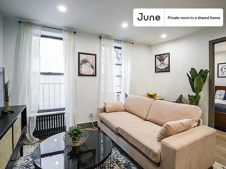 944 Columbus Ave #B — Photo 4