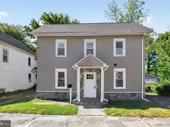 10 W East St, Delmar, MD 21875