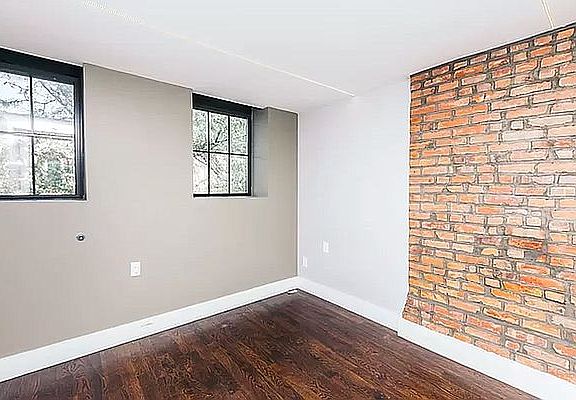 4th image of 172 Irving Ave #2R