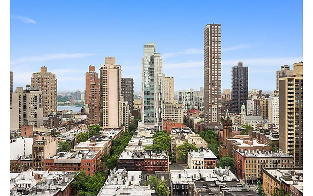 Sold by Douglas Elliman | media 8