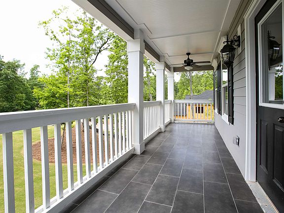 3rd image of 431 S Arbor Shrs