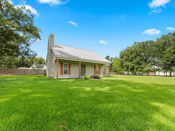 13201 Goudeau Ln, Gonzales, LA 70737