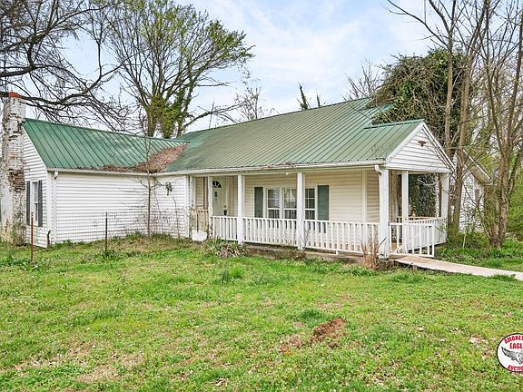 3rd image of 464 Charles Golden Rd
