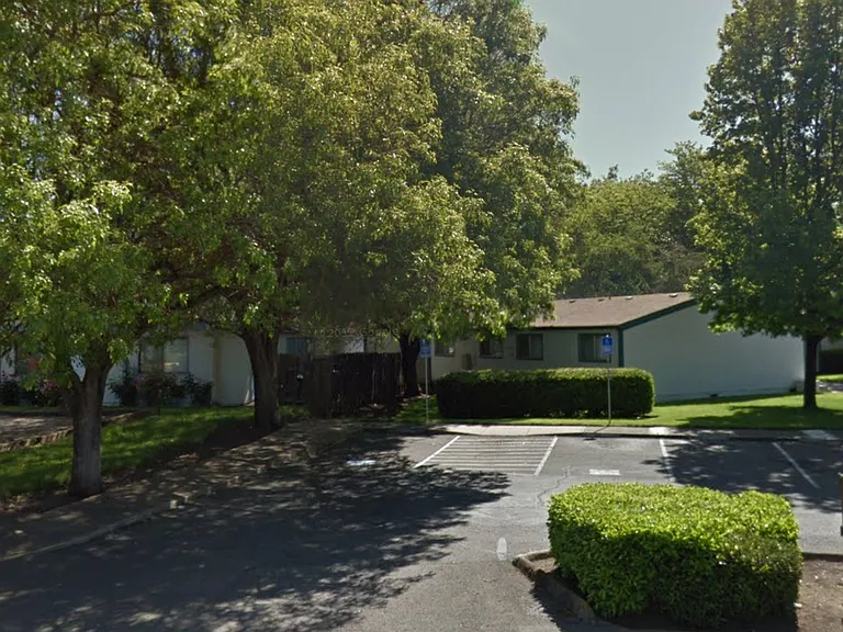 333 Lorraine Ave — Photo 6