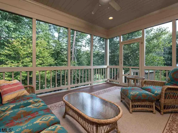 3406 Piperfife Ct, Keswick, VA 22947