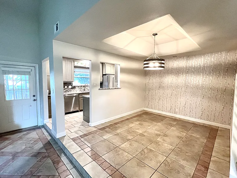 6023 Glen Heather — Photo 10