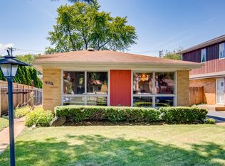 8820 Meade Ave, Morton Grove, IL 60053