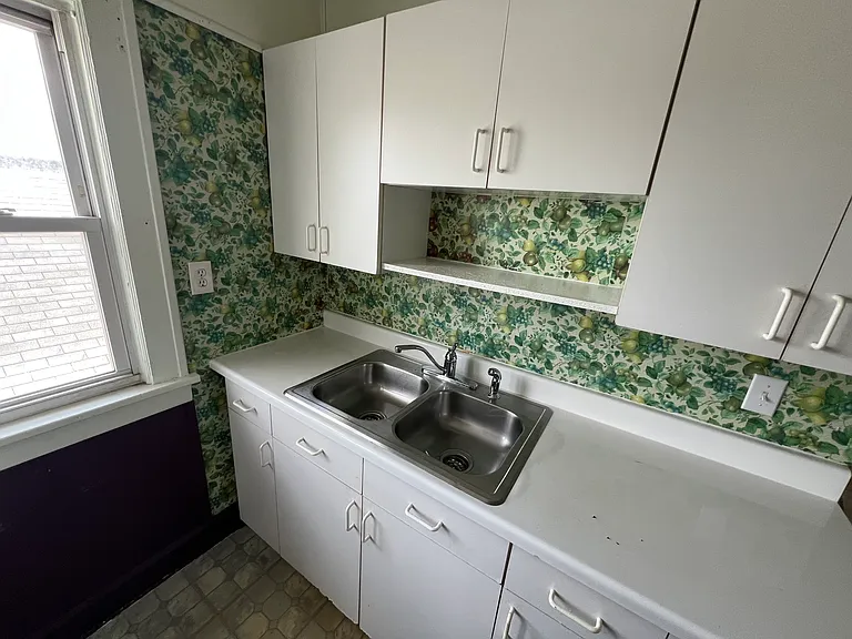 3418 W 45th St #2 — Photo 7
