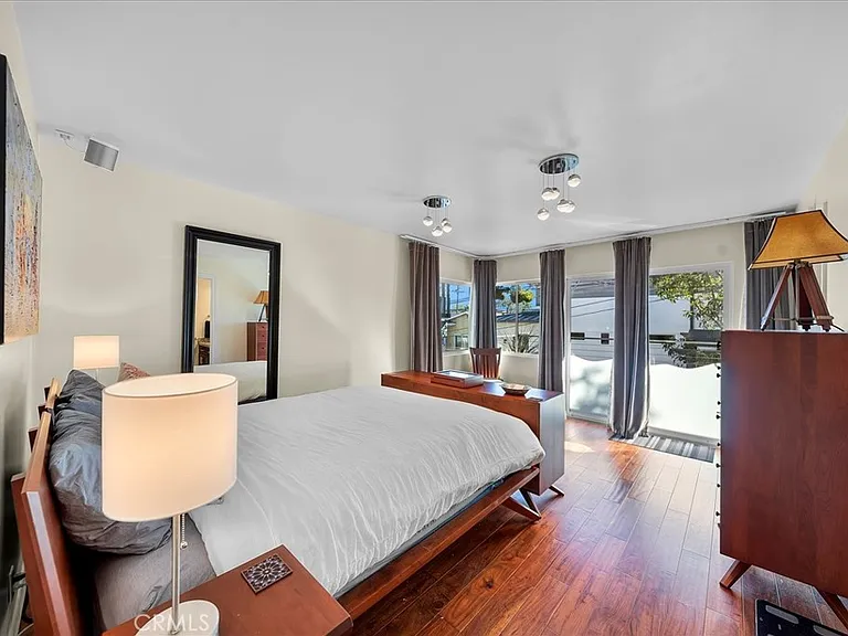 760 Manhattan Beach Blvd #B — Photo 15