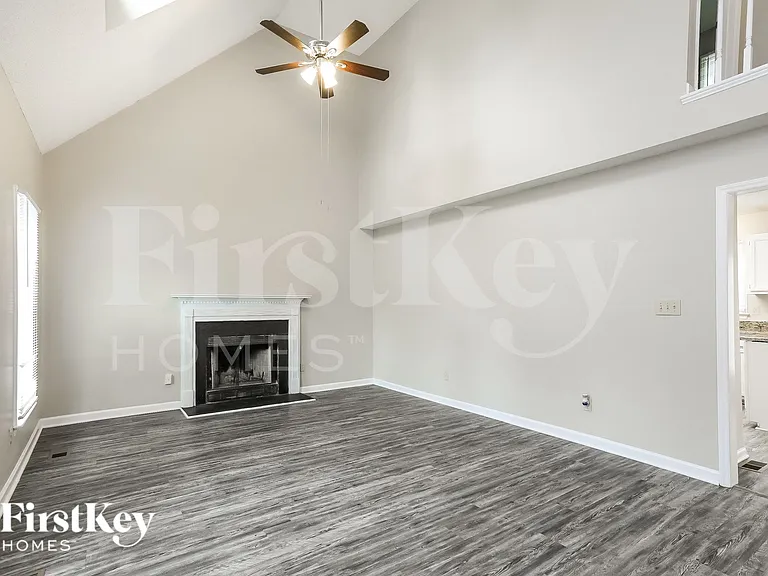 3 Lyle Ct — Photo 2