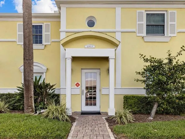267 Seahorse Dr SE #B, Saint Petersburg, FL 33705