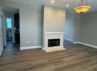 304 E 10th St, Indianapolis, IN 46202