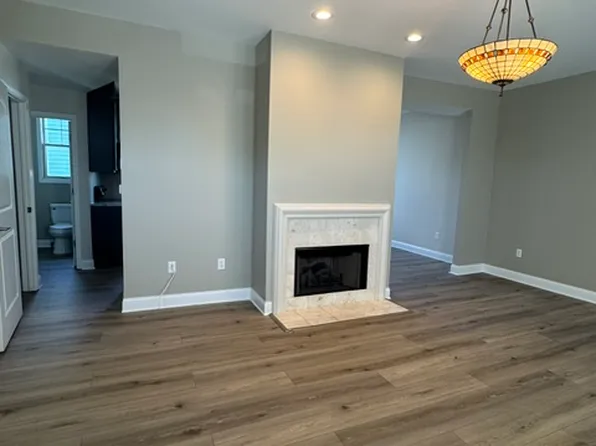 304 E 10th St, Indianapolis, IN 46202