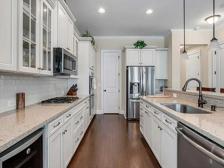 1368 Crane Creek Dr — Photo 5