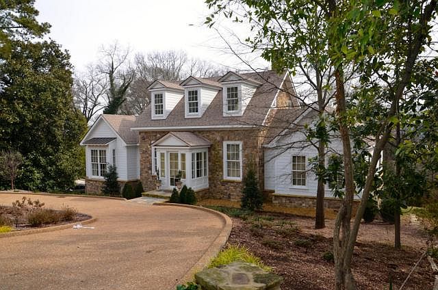 1st image of 1516 Edgewood Cir