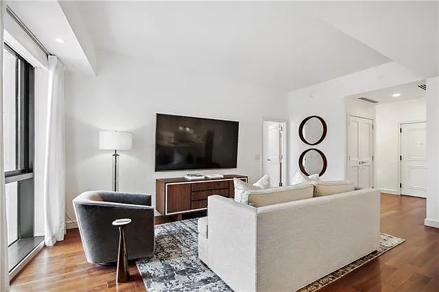 2 Canal St #2508 — Photo 8