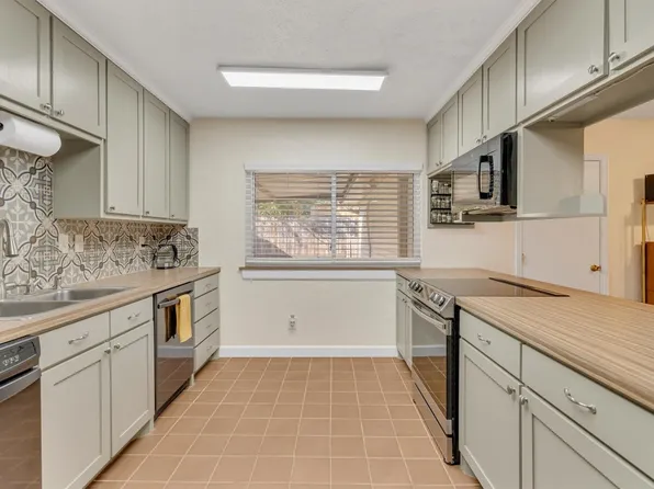 4113 Manzinita St, Fort Worth, TX 76137