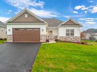 1151 Blackberry Shore Ln, Yorkville, IL