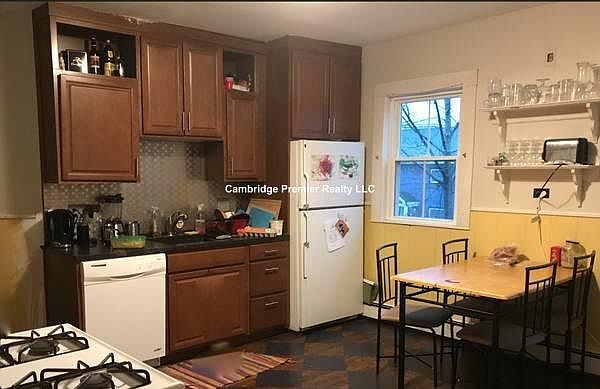 2nd image of 5 Durham St #2F