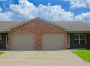 63001 E 285th Ct, Grove, OK 74344