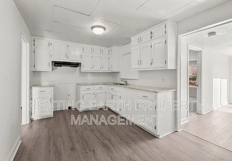 1441 Creel St — Photo 8