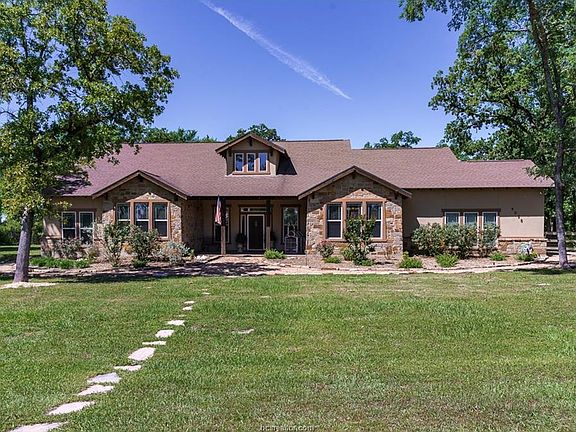 2nd image of 9095 King Oaks Dr