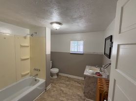 620 Carothers Avenue - 2, 2