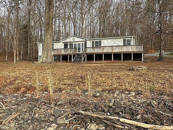 2nd image of 203 Lake Dr