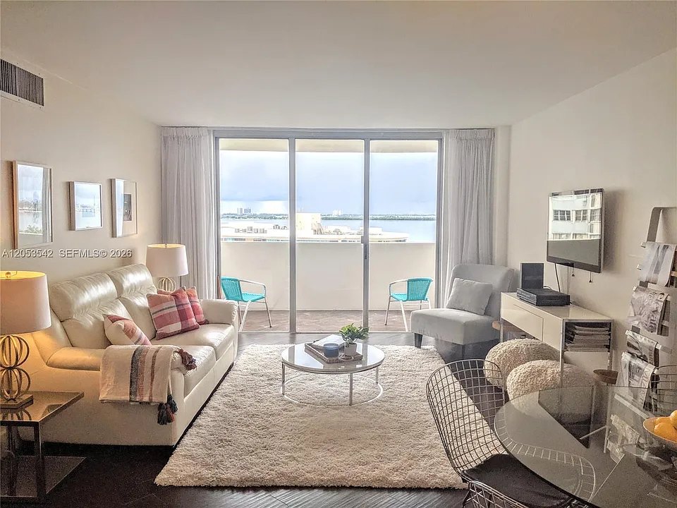 5 Island Ave #8K