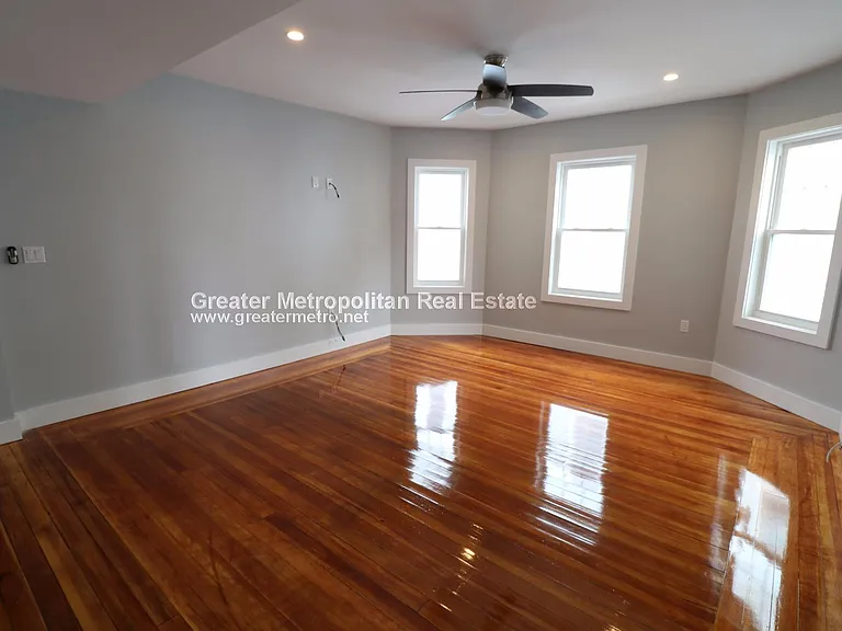 21 Seafoam Ave #2 — Photo 5