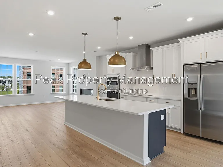 227 Brattice Dr — Photo 9