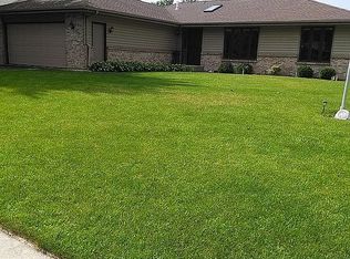 1088 Knightsbridge Dr, Machesney Park, IL