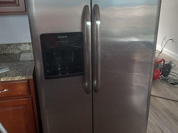 2nd image of 501 NE 24th Pl #501