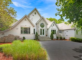 250 Kimberly Rd, North Barrington, IL 60010