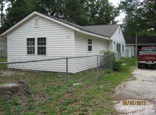 1110 Pine St, Laurinburg, NC 28352