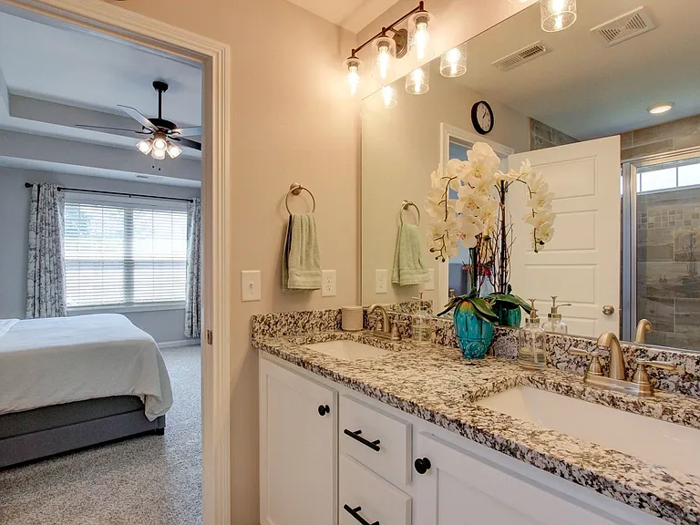 715 Jodine Ann Dr — Photo 40