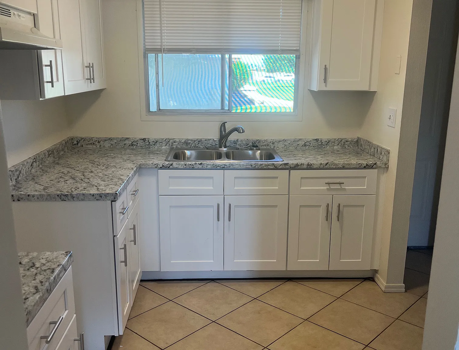 1 bed, 621 sqft, $900 — Photo 2