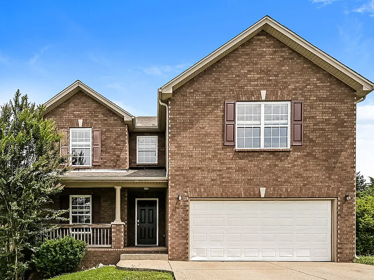 167 Lyndhurst Dr — Photo 1