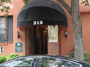 312 S 24th St #2A, Philadelphia, PA 19103