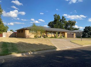 1311 S Canadian St, Wheeler, TX 79096