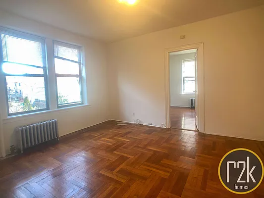 Rented by Realty 2000 Corp | media 7