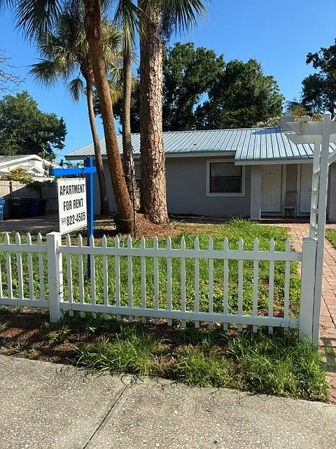 2111 Palm Ter #A